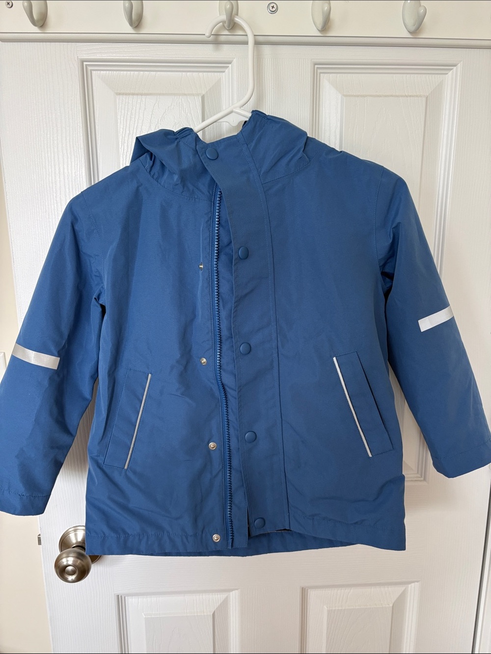 Mini Boden Navy Blue Kids Waterproof Hooded Raincoat , Fall /spring Size 5/6 EUC